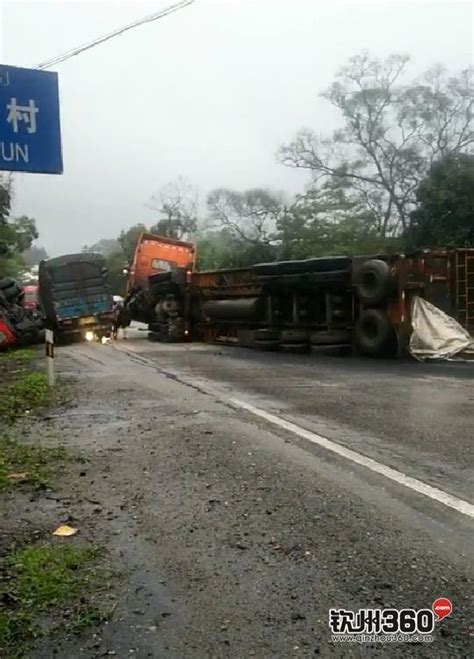 暴雨来袭，325国道两台大货车相撞翻车，伤亡不明 搜狐汽车 搜狐网