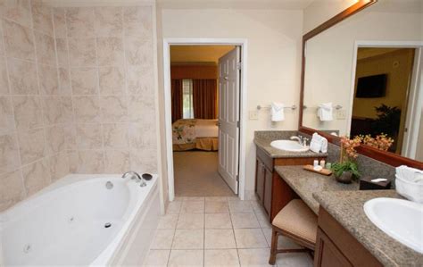 Las Vegas Honeymoon Suites With Jacuzzi In Room Wedbook