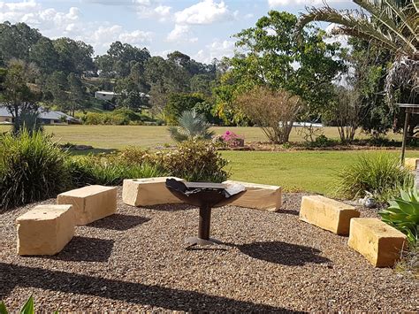 Sandstone Products Brisbane Yangan Helidon Blocks Boulders Bricks