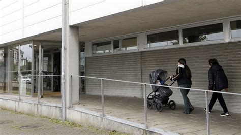 El Sergas adjudica sin examen y por concurso de méritos tres plazas de