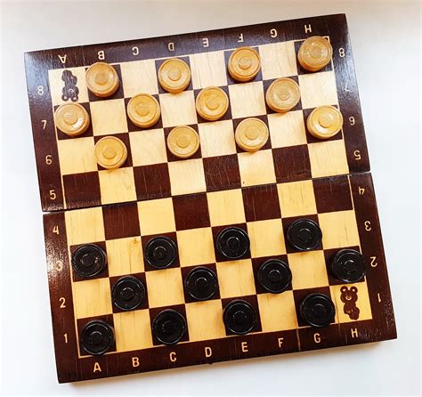 Шашки и шахматы из ссср за 9 р 80 к: Дорожный набор: шахматы, шашки ...