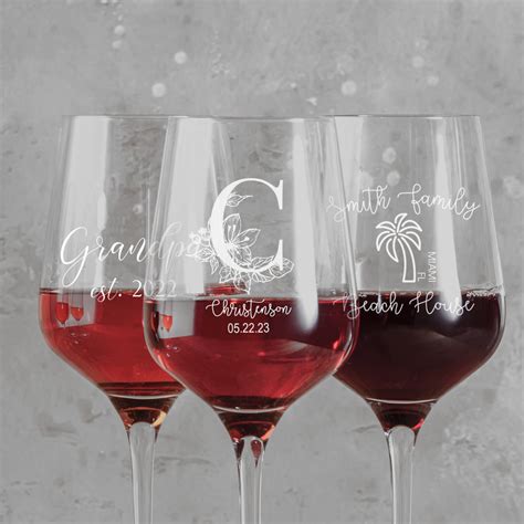 Personalized Wine Glasses - The Paisley Box