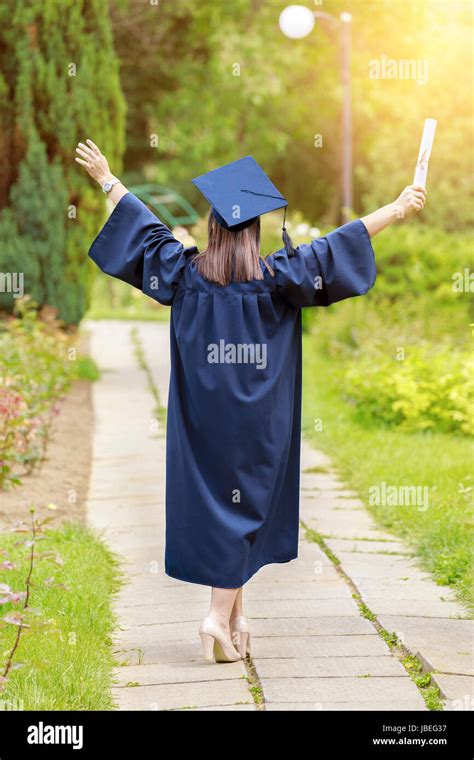 Adolescente Graduado Fotografías E Imágenes De Alta Resolución Alamy