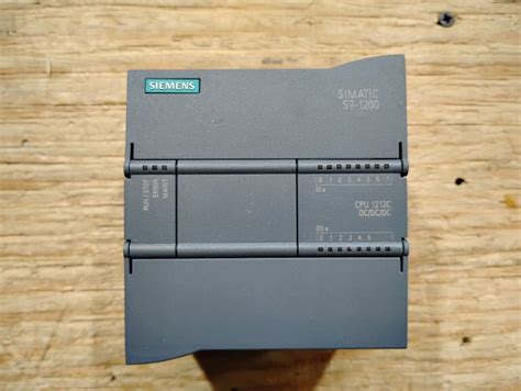 Siemens Simatic S7 1200 PLC Compact CPU 6ES72121AE400XB0 Sistema De