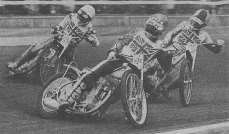 Upright Speedway on Twitter: "Some late night #SaturdayAction here #WhoAreThey?…