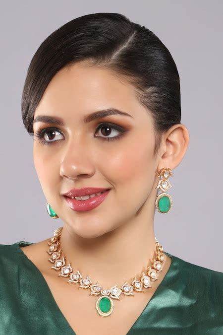 Buy Green Semi Precious Emerald Stones Kundan Embellished Choker