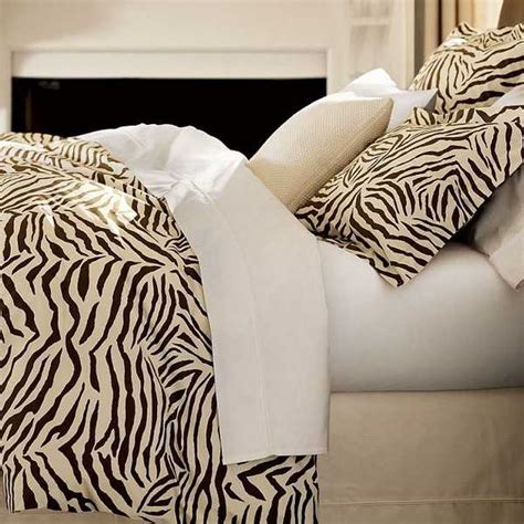 Zebra Prints And Decoration Patterns Personalizing Modern Bedroom Decor