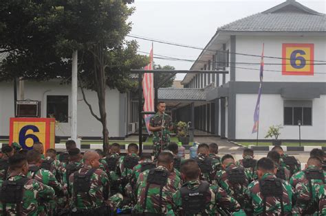 TINGKATKAN KEIMANAN PRAJURIT YONIF 6 MARINIR MELAKSANAKAN GIAT RUTIN