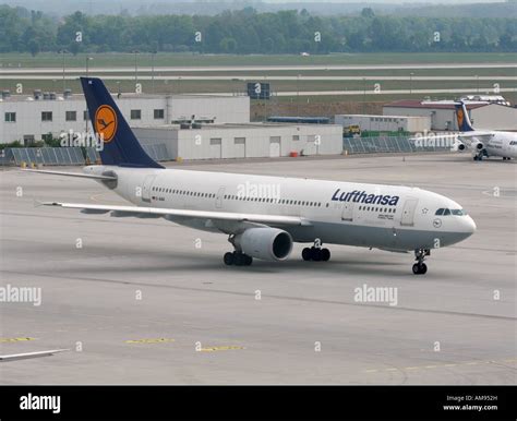 Lufthansa Airbus A300 600 Taxiing At Munich Airport Stock Photo Alamy