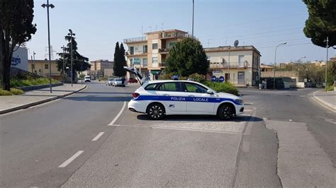 GUIDA UBRIACO E CONTROMANO IN CORSO DELLA REPUBBLICA A CISTERNA