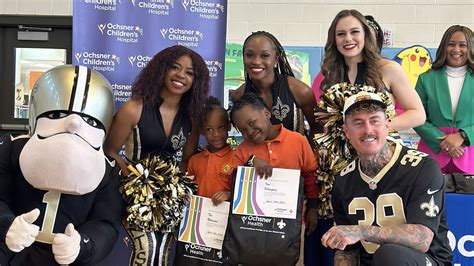 Saints punter Lou Hedley attends Ochsner Book Fair at Young Audiences ...