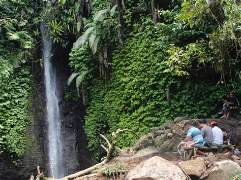 Curug Ciawitali Daya Tarik Ekowisata Ciwaluh Rmi