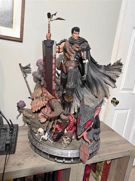 Berserk Guts Statue Huge Collector Piece - Sculptures - Taylor