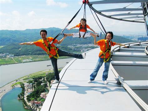 澳门旅游塔——张开双臂拥抱澳门的天空旅游环球网