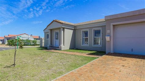 Bedroom House For Sale In Western Cape Cape Town Tableview And