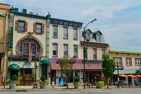 6 of the Best Philadelphia Suburbs for Commuting