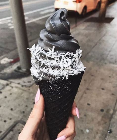 Helado Negro La Ocurrencia De Los Foodies Del Lado Oscuro Dream Alcalá