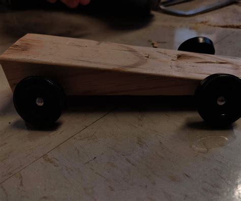 How To Make A Fast Pinewood Derby Car 10 Steps Instructables