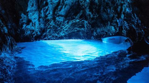 La Cueva Azul Una De Las Joyas De Croacia