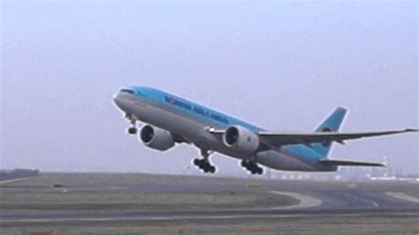 Take Off Korean Air Cargo Extremely Start Storm Wind