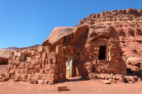 "Cliff Dwellers" on Arizona's Vermillion Cliffs Scenic Drive - A Fun ...