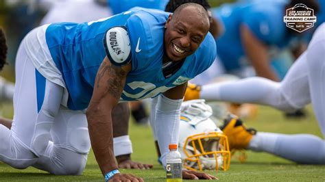 Los Angeles Chargers training camp notebook includes cornerback Chris ...