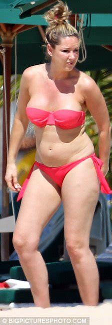 8 Hot Sexy Julia Sweeney Bikini Pics