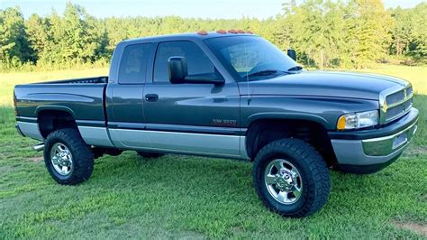 Auction 40k Mile Cummins Powered 2002 Dodge Ram 2500 Slt Quad Cab 4×4