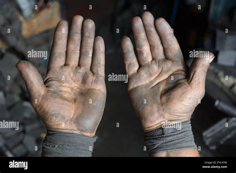 Dirty Worker Hands Stock Photo Alamy