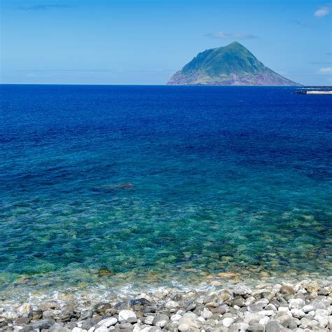 横間海水浴場（よこま海水浴場） ｜ 八丈島観光協会