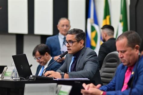 C Mara Aprova Projetos E Honrarias Durante Sess O Ordin Ria Folhamax