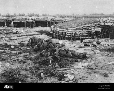 Tote Deutsche Soldaten Fotos Und Bildmaterial In Hoher Aufl Sung