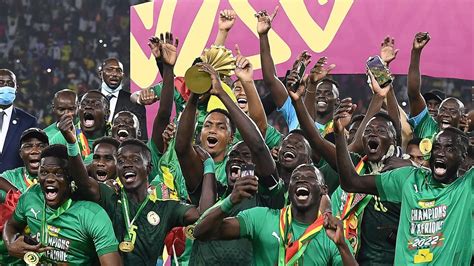 CAN 2022 Les joueurs du Sénégal accueillis comme des héros à Dakar