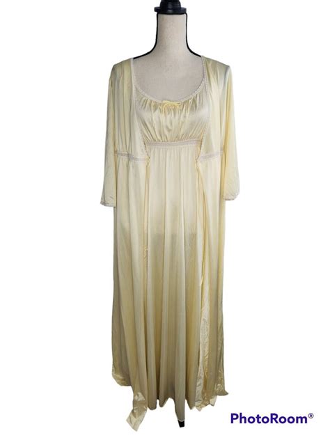 Lorraine Lingerie Nylon Yellow Satin Nightgown Robe 2 Pc Set Vintage 70s EBay