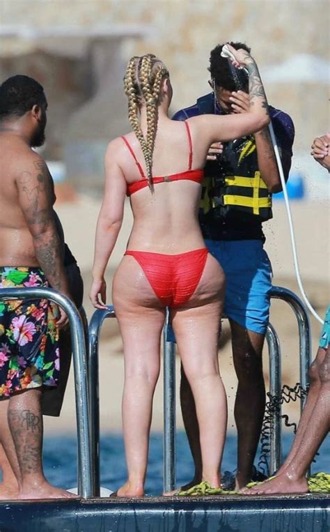 Iggy Azalea Gets Wet And Wild While Wearing A Bikini In Mexico