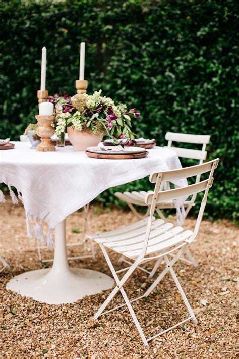 Our 24 Favorite Outdoor Dining Table Décor Ideas for Under $100