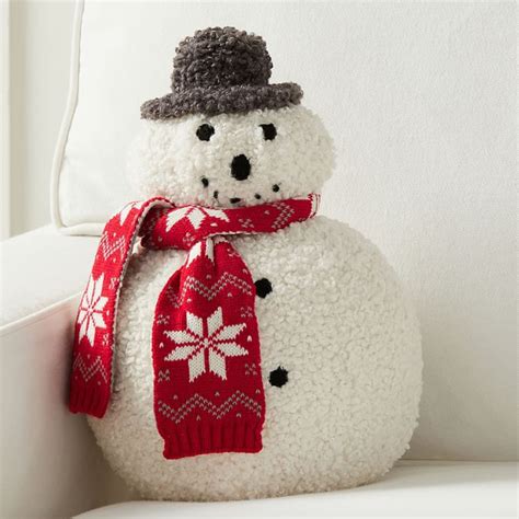 The Best Pottery Barn Holiday Pillows | Homes & Gardens