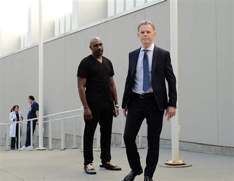 'The Resident' Boss on Conrad's 'Huge Setback' & Bell's Internal Struggle