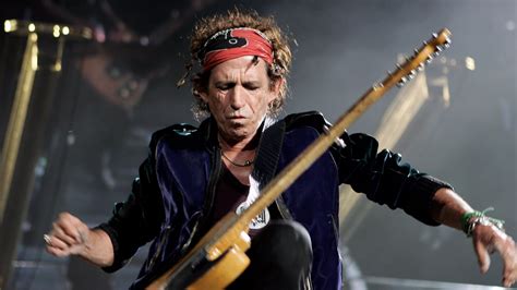 Rádio Cidade Notícias Keith Richards Guitarrista Dos Rolling Stones Da Dicas Sobre Novo