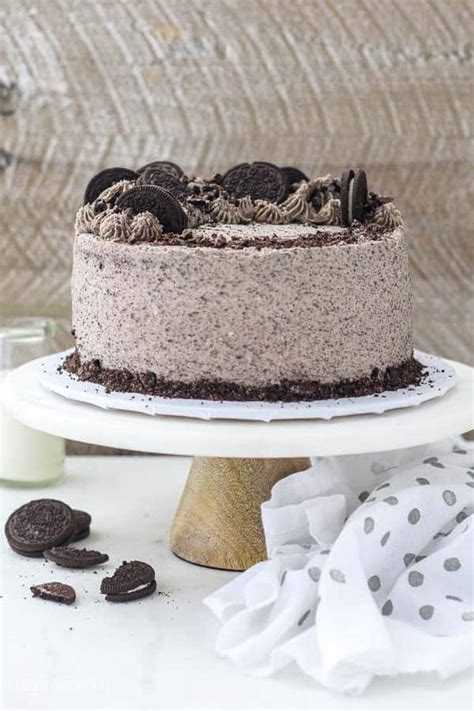 easy chocolate oreo cake  creamy oreo frosting