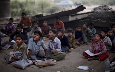 This Man Creates A Free School Under A Bridge For Poor Children In