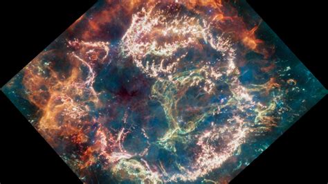 Webb Telescope Captures Stunning Image Of Green Monster Supernova