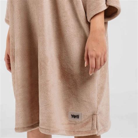 Pijama para mujer Pijama camisón nude Yeti Colombia
