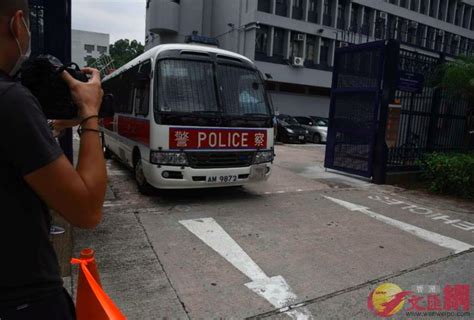 許智峯被押往西九龍法院 下午提堂 香港文匯網