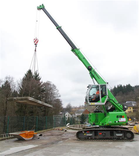 SENNEBOGEN 613 Compact 16 T Crawler Telescopic Crane With A New Cab