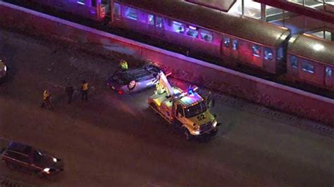 Car Lands On Roof In Rollover Crash On Inbound Dan Ryan Expressway Near