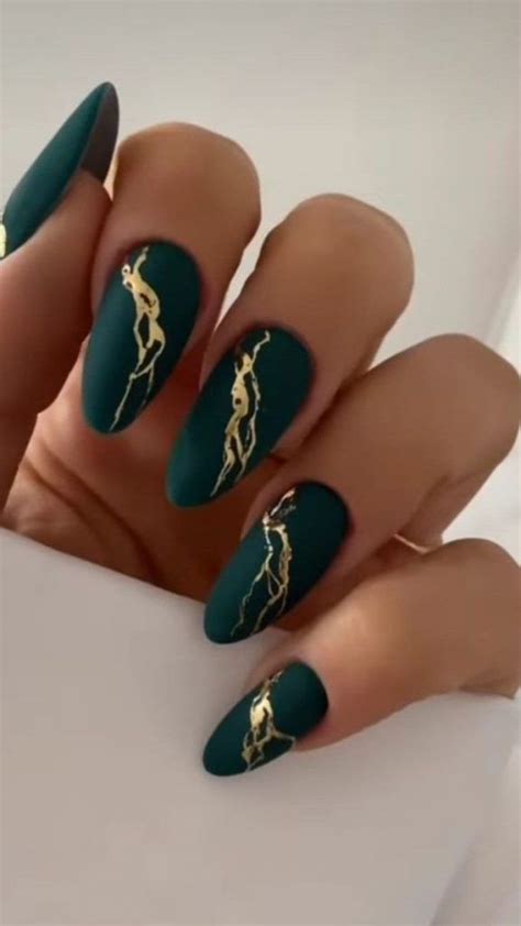 Gorgeous Green Fall Nail Ideas For Embrace The Natural Charm