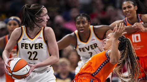 Caitlin Clark Makes Wnba Rookie History Again In Indiana Fever Win Over Connecticut Sun Cnn