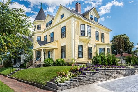 12 Charming Yellow Houses Town And Country Living