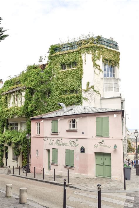 La Maison Rose: an Instagrammable Pink House in Montmartre, Paris